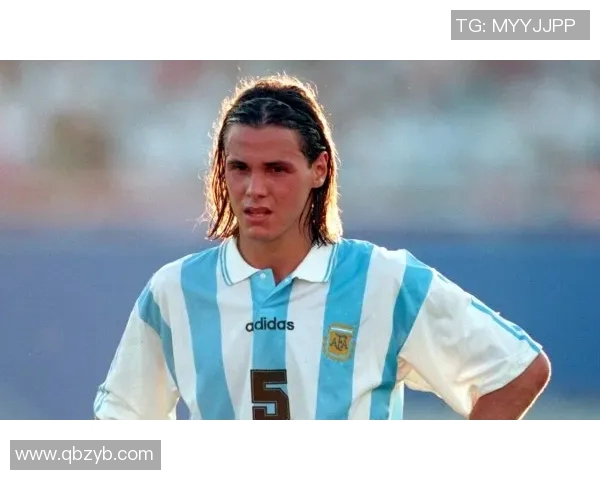 足球明星们的发型秘诀揭秘如何选择最佳定型产品与技巧