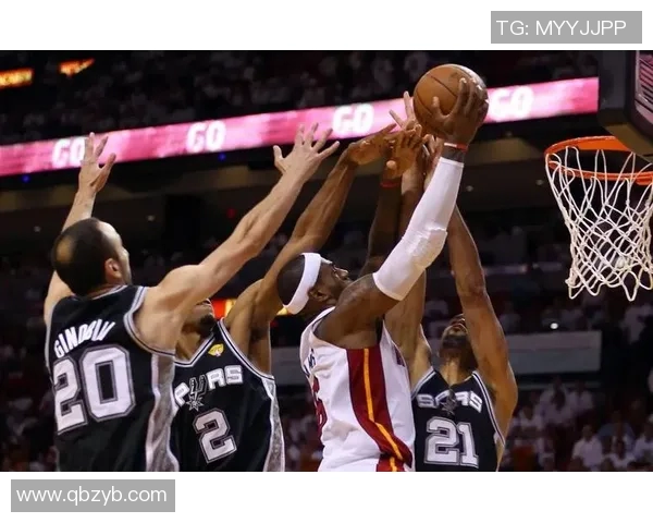 NBA篮球队精彩瞬间图片集锦展现球队风采与激情对决的视觉盛宴